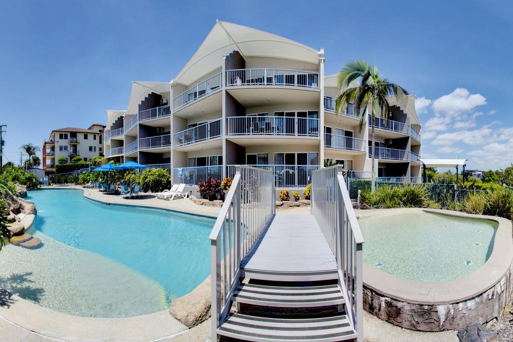 Endless Summer Resort クーラムビーチ エクステリア 写真